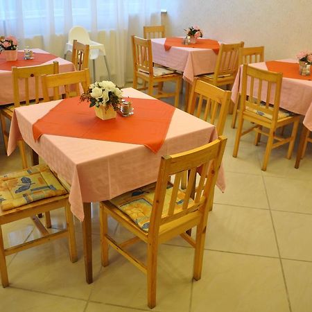 Harmony Panzio Bed & Breakfast Hajduszoboszlo Exterior photo