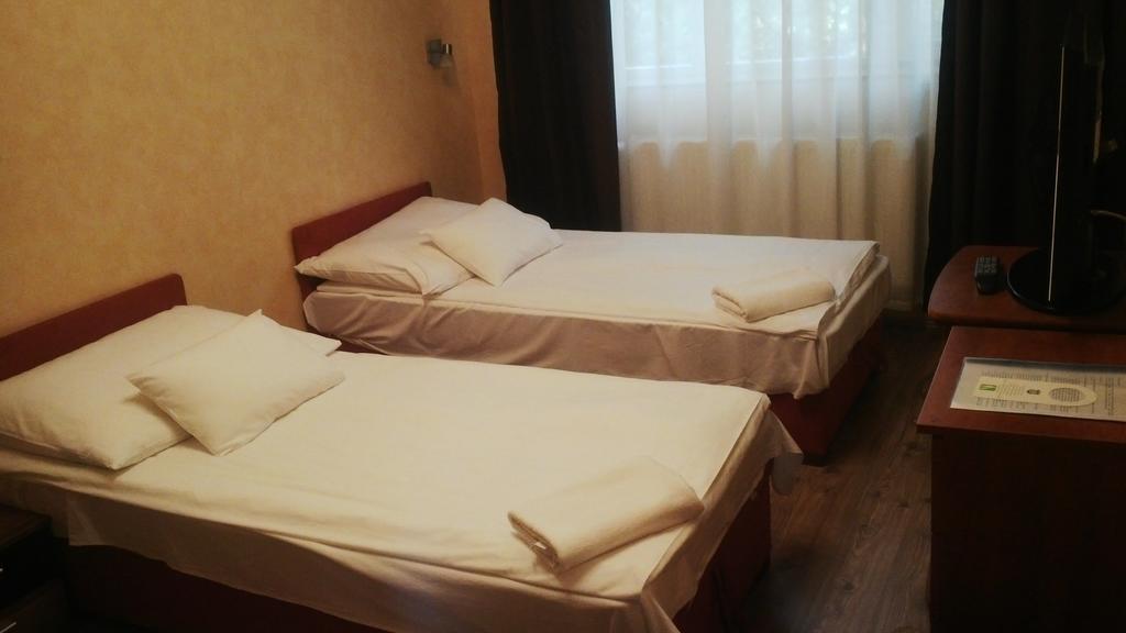 Harmony Panzio Bed & Breakfast Hajduszoboszlo Room photo